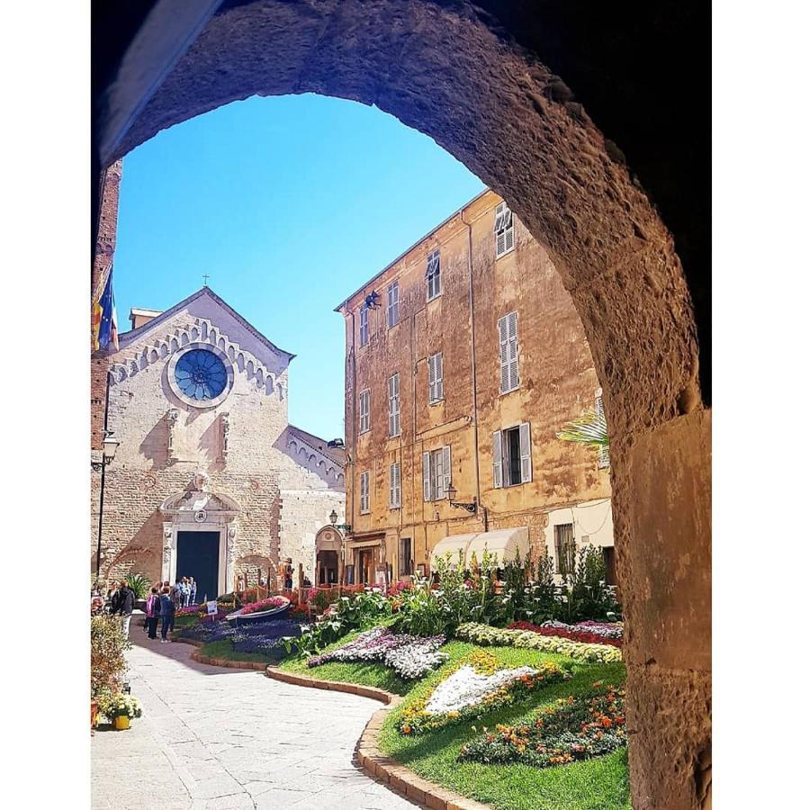 Salvia E Rosmarino - Affittacamere In Liguria 维拉诺瓦达尔本加 外观 照片